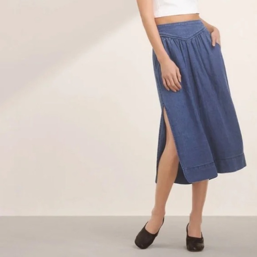 Denim Aritzia Wilfred Gabrielle Skirt with side slits, pockets *PLEASE READ DESC